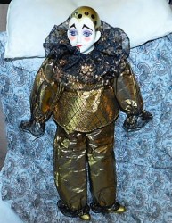musical gold clown 24